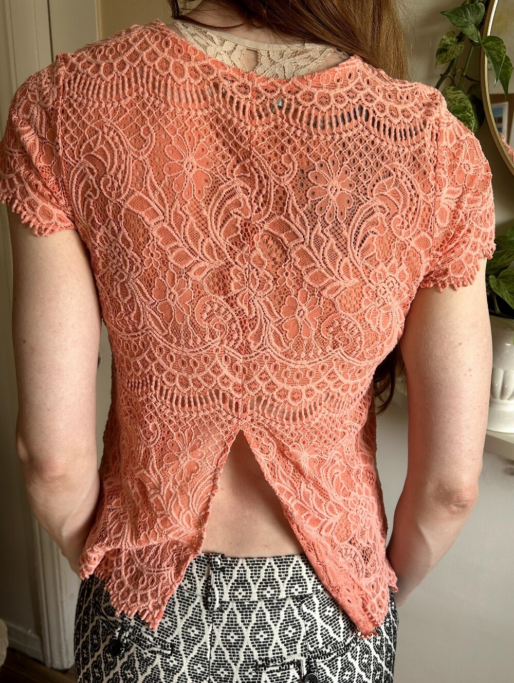 Coral Lace Short-Sleeve Women's Top - Elegant Split Back
